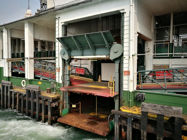 starferry1 HK-天星小輪 承載港人來往兩岸 欣賞維多利亞港美景