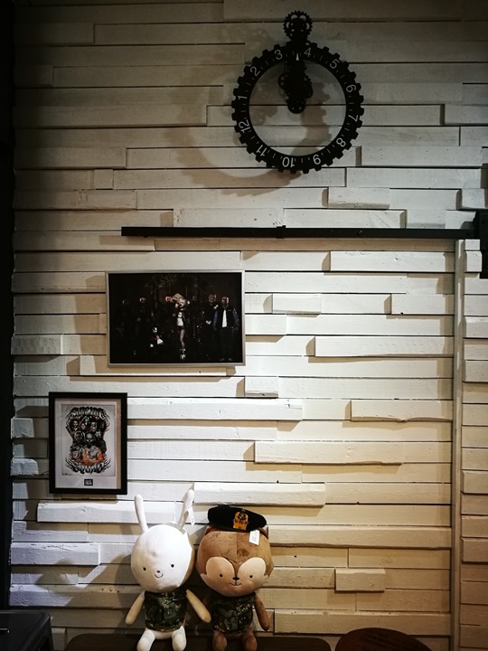 twoha12 桃園-二哈咖啡 小巷內超級英雄陪你一起喝咖啡