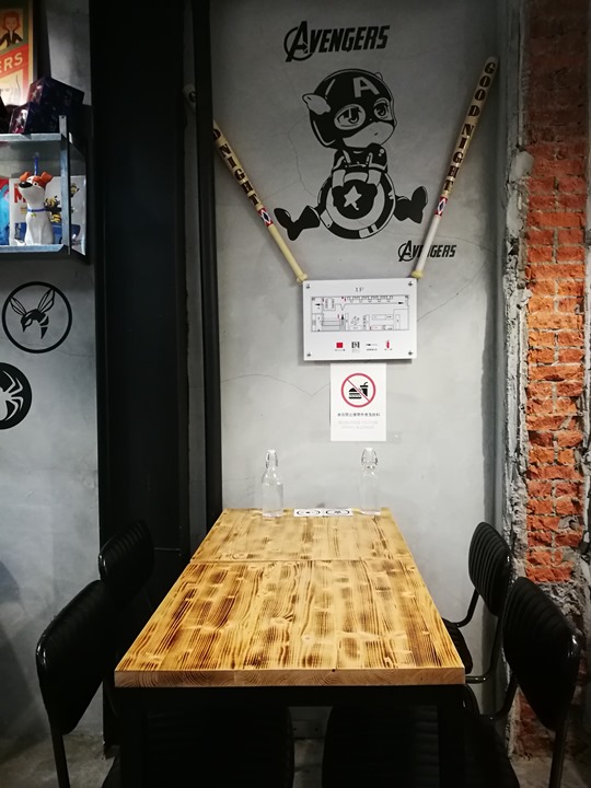 twoha13 桃園-二哈咖啡 小巷內超級英雄陪你一起喝咖啡