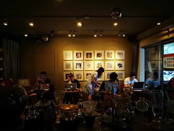 dousuncoffee06 松山-左先生咖啡館 一杯咖啡香一首好音樂