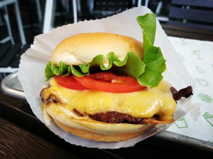 sharkshacktokyo09 Yorakucho-有樂町Shake Shack Burger人氣漢堡