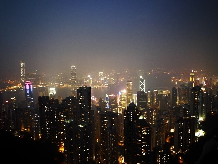 HK-擁擠的太平山The Peak 太平山夜景香港城市的擁擠 HK-擁擠的太平山The Peak 太平山夜景香港城市的擁擠