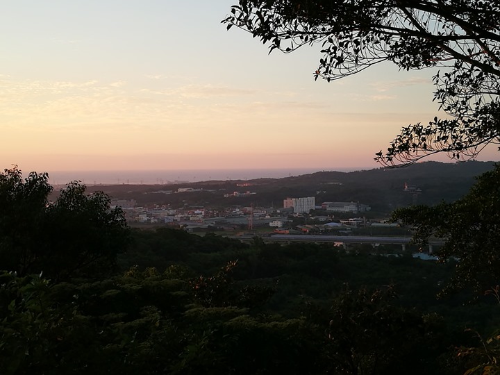 wuliquorbottle09 蘆竹-南崁五酒桶山 輕鬆走看日落