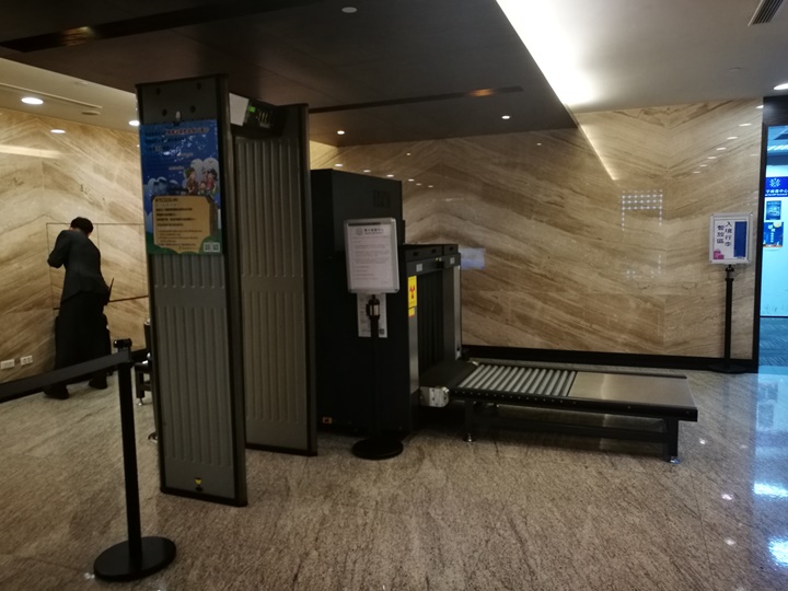 HYbizcenter120101 大園-環宇商務中心 享受尊榮級專屬貼心服務 掛行李過海關有吃有喝然後載你去登機