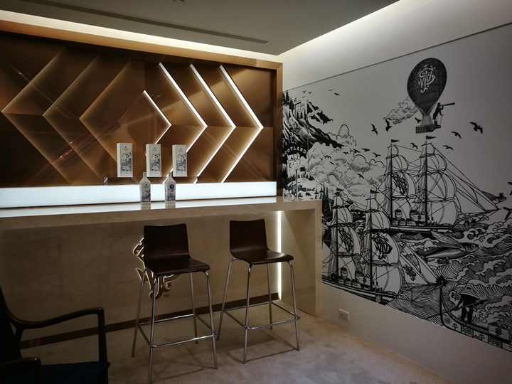 HYbizcenter120107 大園-環宇商務中心 享受尊榮級專屬貼心服務 掛行李過海關有吃有喝然後載你去登機