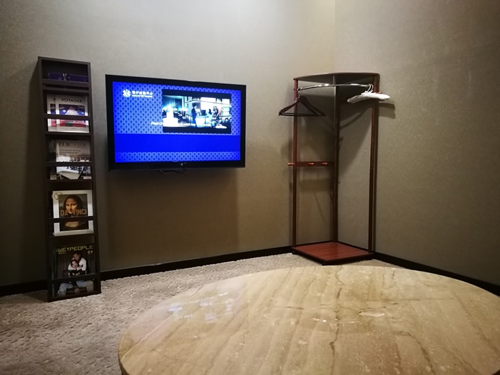 HYbizcenter120114 大園-環宇商務中心 享受尊榮級專屬貼心服務 掛行李過海關有吃有喝然後載你去登機