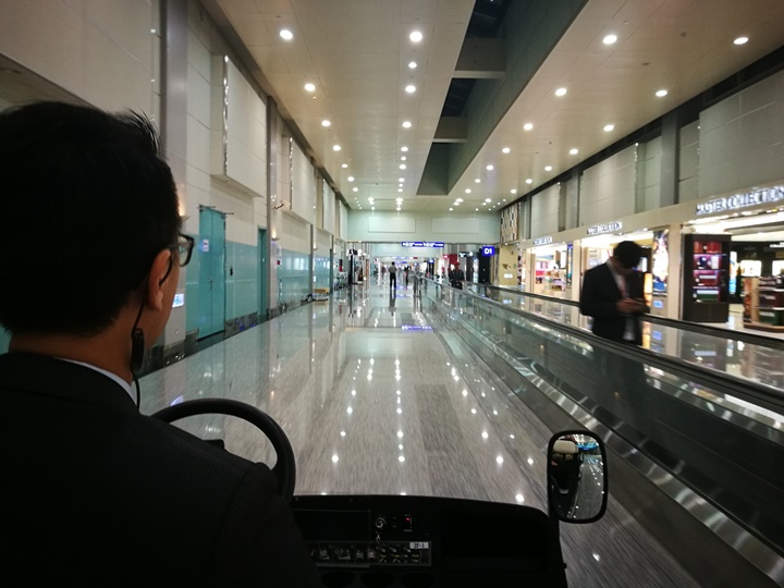 HYbizcenter120116 大園-環宇商務中心 享受尊榮級專屬貼心服務 掛行李過海關有吃有喝然後載你去登機