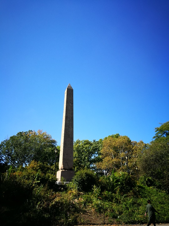 centralpark11 New York-果真大蘋果之紐約真好玩 中央公園 躺著曬太陽也愜意的好所在