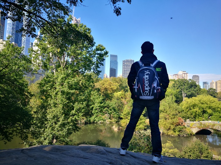 centralpark46 New York-果真大蘋果之紐約真好玩 中央公園 躺著曬太陽也愜意的好所在