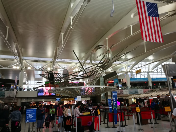 flyjfk38 201709台北紐約EVA皇璽桂冠艙初體驗 舒適溫馨有家的感覺...