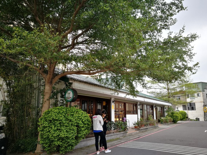 sidewalk03 中壢-人行道蔬食 沒有肉也美味 中大後門原來美食很多