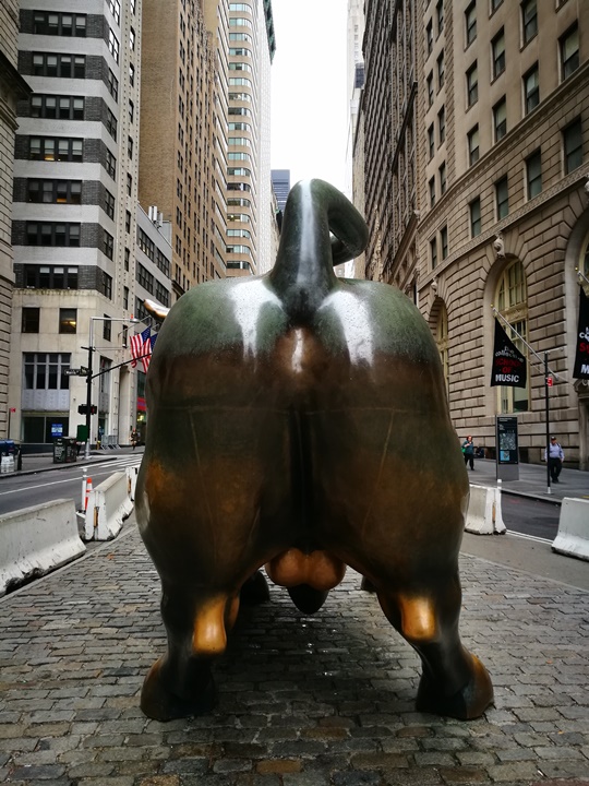 wallstreet2313 New York-紐約真好玩之華爾街的金融遊戲/帶領股市向上的金牛/無所謂的無畏女孩