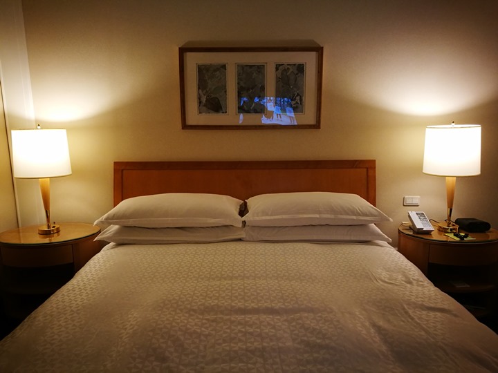 4Ptaipei09 中和-福朋喜來登 簡單商務Four Points開在中和交流道口是哪招...用SPG點數換超划算