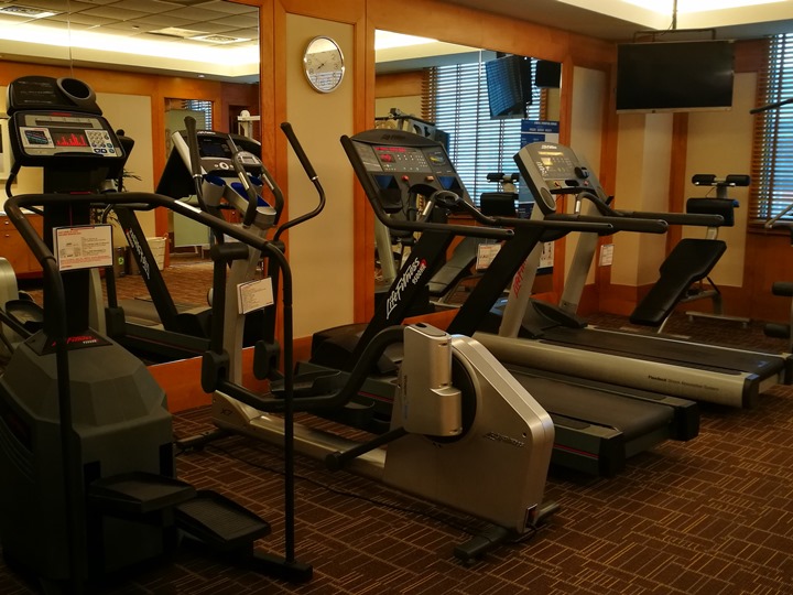 4Ptaipei22 中和-福朋喜來登 簡單商務Four Points開在中和交流道口是哪招...用SPG點數換超划算