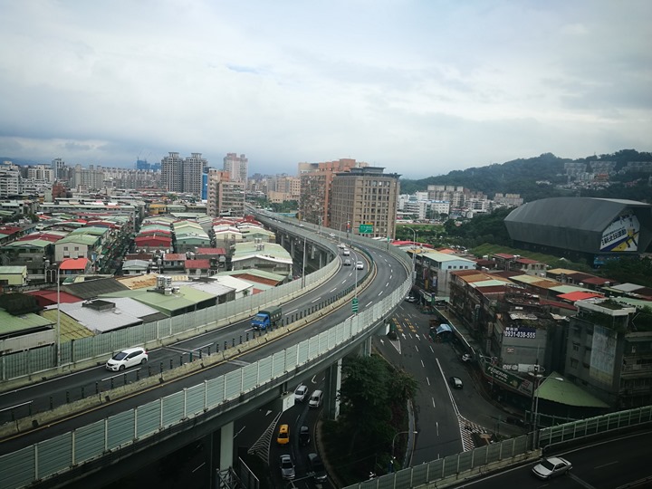 4Ptaipei25 中和-福朋喜來登 簡單商務Four Points開在中和交流道口是哪招...用SPG點數換超划算