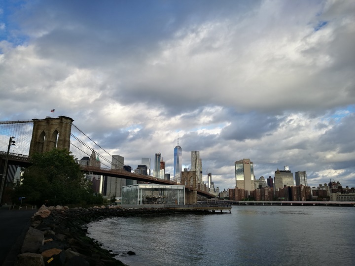 dumboo11 New York-果真大蘋果之紐約真好玩 布魯克林橋下 網紅聖地Dumbo&渡船碼頭賞曼哈頓夜景