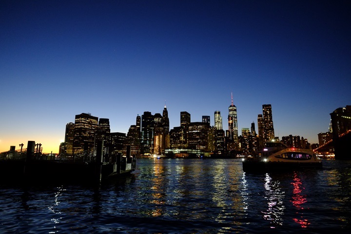 dumboview02 New York-果真大蘋果之紐約真好玩 布魯克林橋下 網紅聖地Dumbo&渡船碼頭賞曼哈頓夜景