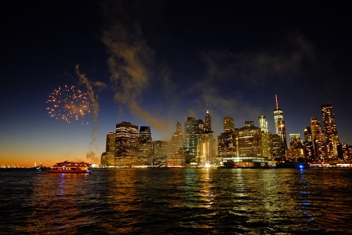 dumboview05 New York-果真大蘋果之紐約真好玩 布魯克林橋下 網紅聖地Dumbo&渡船碼頭賞曼哈頓夜景