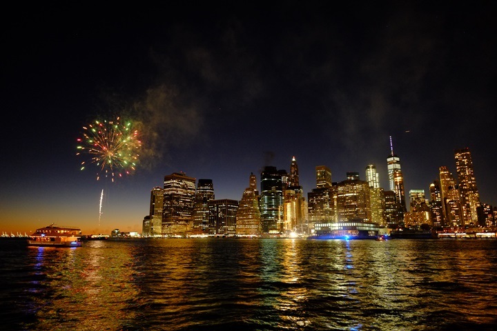 dumboview12 New York-果真大蘋果之紐約真好玩 布魯克林橋下 網紅聖地Dumbo&渡船碼頭賞曼哈頓夜景