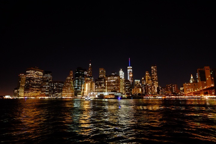 dumboview14 New York-果真大蘋果之紐約真好玩 布魯克林橋下 網紅聖地Dumbo&渡船碼頭賞曼哈頓夜景