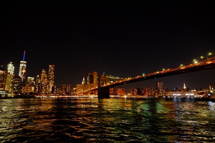 dumboview15 New York-果真大蘋果之紐約真好玩 布魯克林橋下 網紅聖地Dumbo&渡船碼頭賞曼哈頓夜景