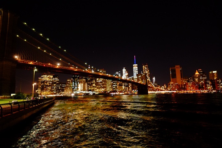 dumboview18 New York-果真大蘋果之紐約真好玩 布魯克林橋下 網紅聖地Dumbo&渡船碼頭賞曼哈頓夜景
