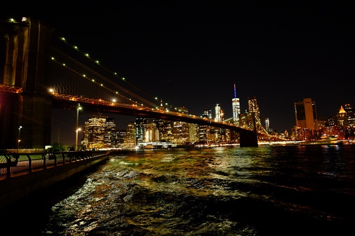 dumboview19 New York-果真大蘋果之紐約真好玩 布魯克林橋下 網紅聖地Dumbo&渡船碼頭賞曼哈頓夜景