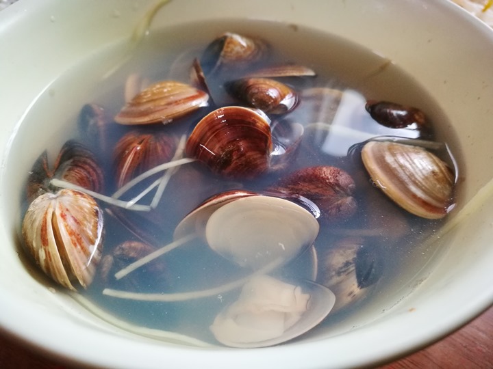 goodtastenodles12 中壢-好滋味麵館 蛤蠣爆多大滿足的海鮮拉麵與蛤蠣湯