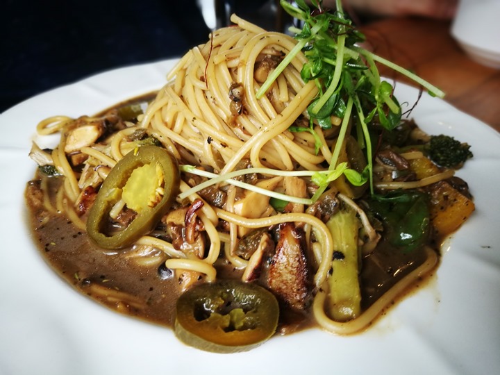 sidewalk11 中壢-人行道蔬食 沒有肉也美味 中大後門原來美食很多