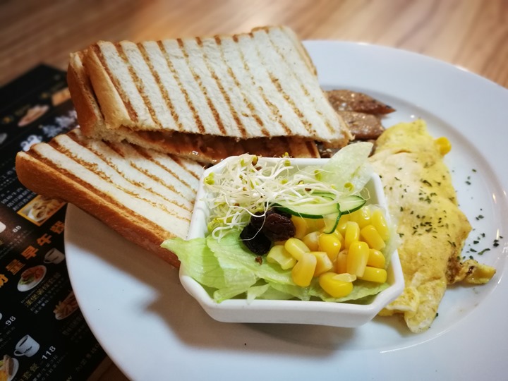 AP20313 中壢-AP203亞譜 中壢後站年輕時尚早餐店