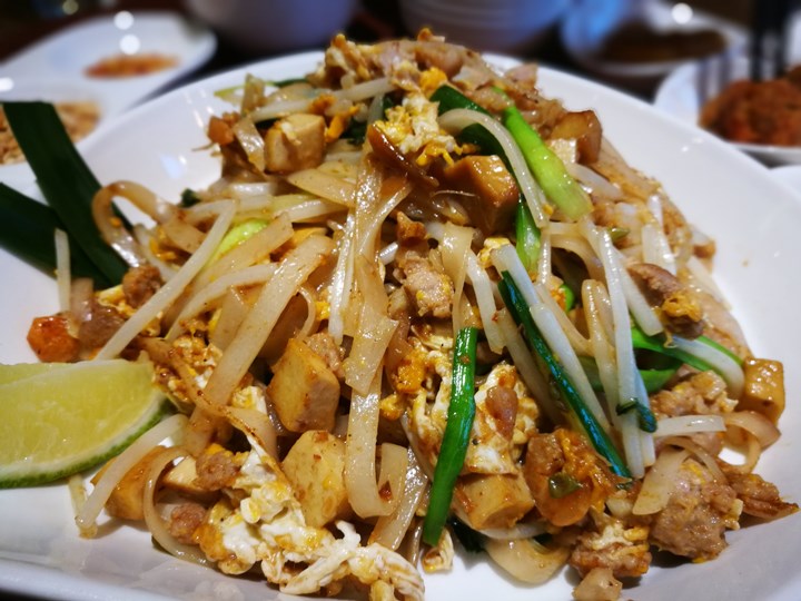 thaihand10 中正-不吃公館夜市 吃右手Thaihand泰式定食 服務態度很棒食物就...小失望