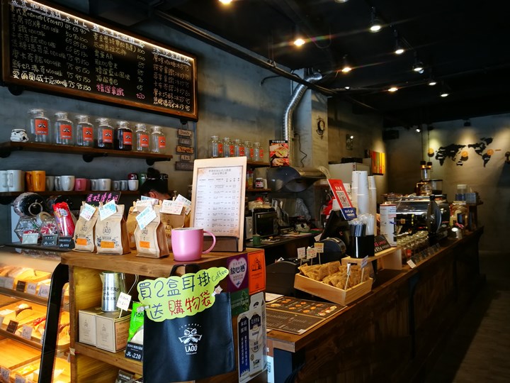 laooo04 中壢-老窩咖啡(站前23) 工業中帶著溫暖的空間