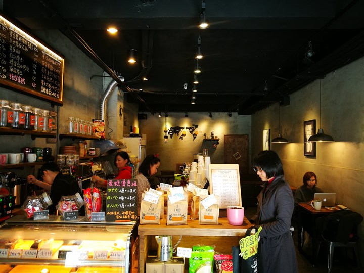 laooo05 中壢-老窩咖啡(站前23) 工業中帶著溫暖的空間