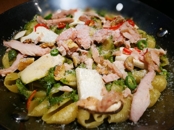 tinopizza09 中壢-Tino Pizza Cafe特色披薩 烤飯麵也都不賴(中原家樂福店)