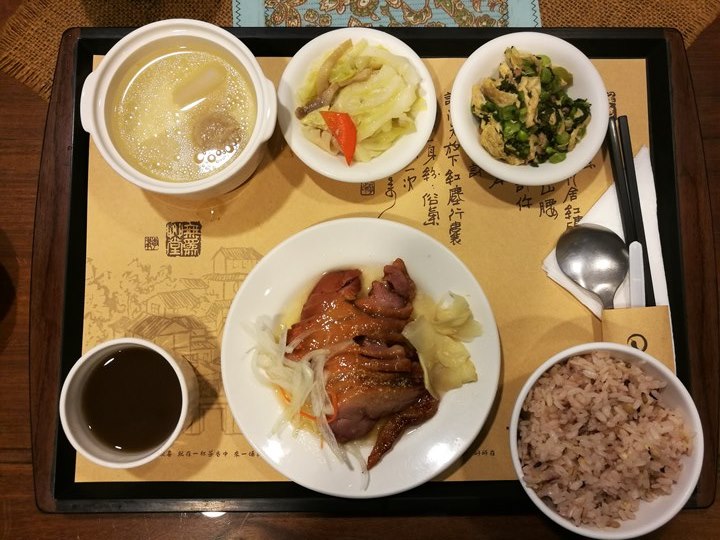 wewei17 南屯-無為草堂 老宅人文餐廳 鬧中取靜的桃花源