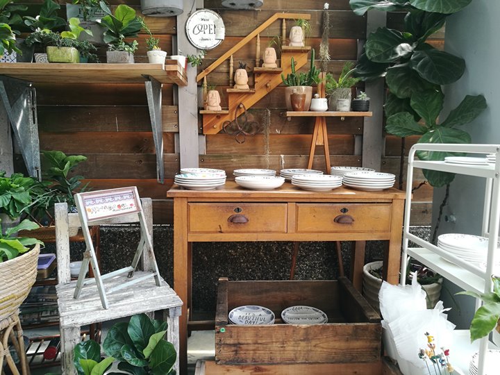 johnandmacy03 南屯-約翰烤飯糰&梅西小賣所 超文青設計小店