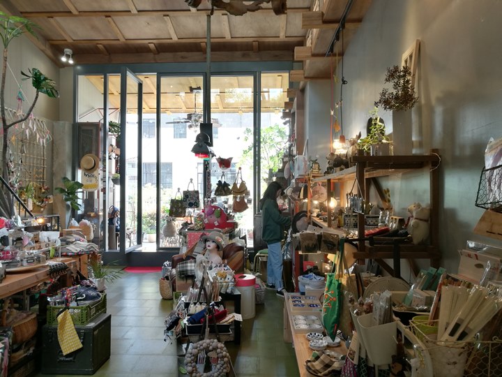 johnandmacy29 南屯-約翰烤飯糰&梅西小賣所 超文青設計小店