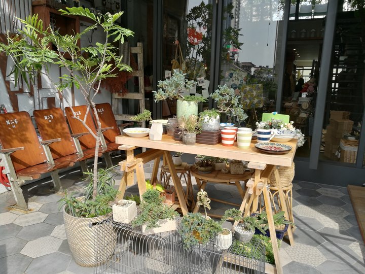 johnandmacy32 南屯-約翰烤飯糰&梅西小賣所 超文青設計小店