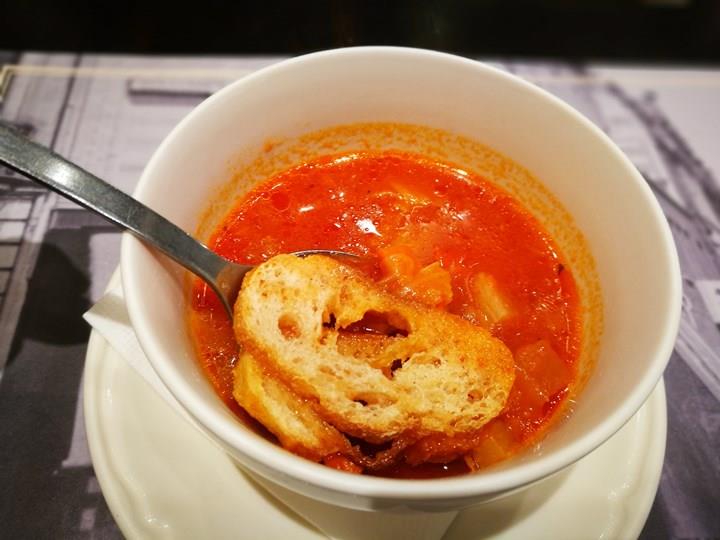 paulhsinchu13 新竹-PAUL(巨城店)來自法國百年麵包店 百年來堅持落伍 麵包外餐點也好吃