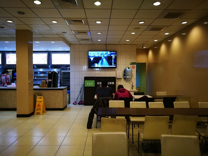 taifeng02 中壢-台風小館 吮指回味樂無窮的烤雞