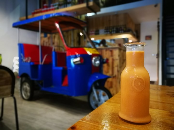tuktuk15 中壢-圖圖咖啡館 嘟嘟車坐鎮 泰式風味咖啡館