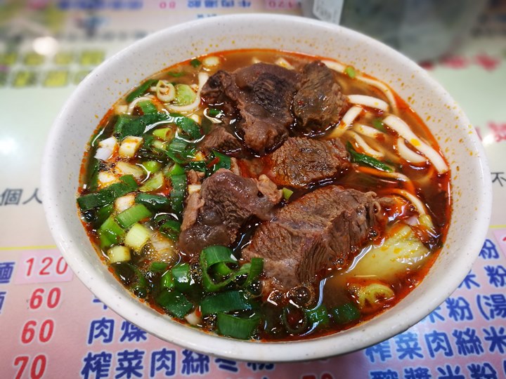 xinmingbeef09 中壢-新明老牌牛肉麵 肉Q彈好吃 湯稍鹹