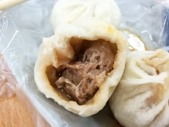 chenbao7 新竹-湳雅街陳家小籠包 皮Q餡多汁