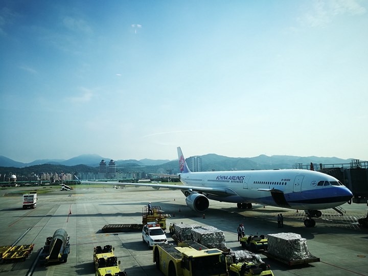 flyhaneda01 201804松山羽田 與櫻島初相見