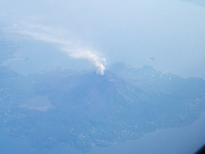 flyhaneda12 201804松山羽田 與櫻島初相見
