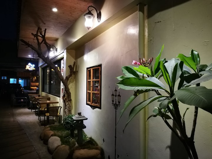 memorycafe07 中壢-迴憶咖啡 點一壺奶茶配新街溪景