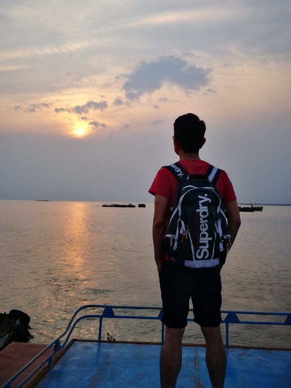 tonlesap01 Siem Reap-Tonle Sap洞里薩湖 柬埔寨的魚米鄉 落後環境中的知足生活