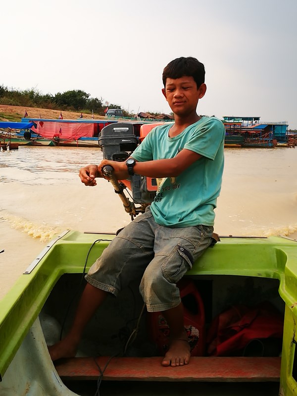 tonlesap02 Siem Reap-Tonle Sap洞里薩湖 柬埔寨的魚米鄉 落後環境中的知足生活