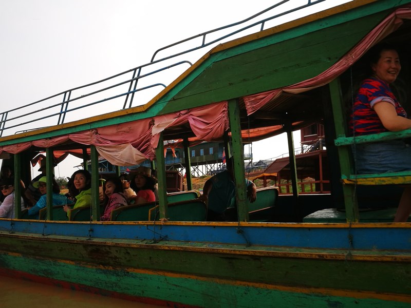 tonlesap06 Siem Reap-Tonle Sap洞里薩湖 柬埔寨的魚米鄉 落後環境中的知足生活