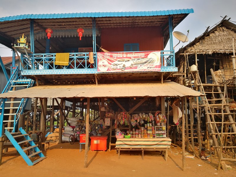 tonlesap19 Siem Reap-Tonle Sap洞里薩湖 柬埔寨的魚米鄉 落後環境中的知足生活